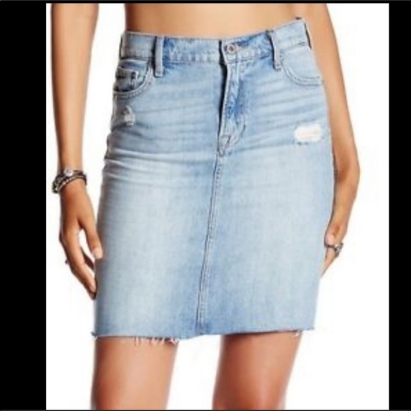 LUCKY BRAND Light wash denim skirt Sz 4 Sz 27 C9 - Picture 2 of 9